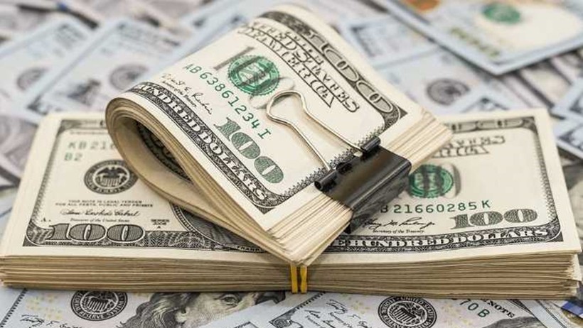 Dolar rekora koşuyor, TCMB faiz indirimi kapısını araladı