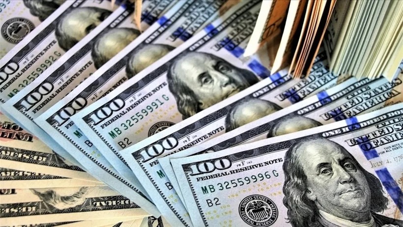 Dolar sarsılıyor, yerine geçecek güç yok