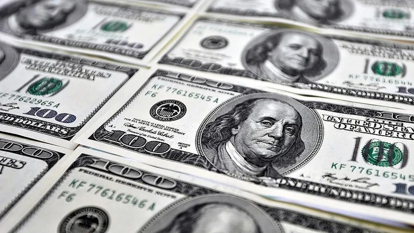 Dolar sarsılıyor, yerine geçecek güç yok