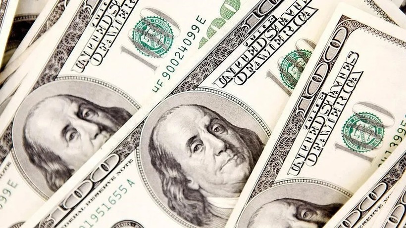 Dolar sarsılıyor, yerine geçecek güç yok