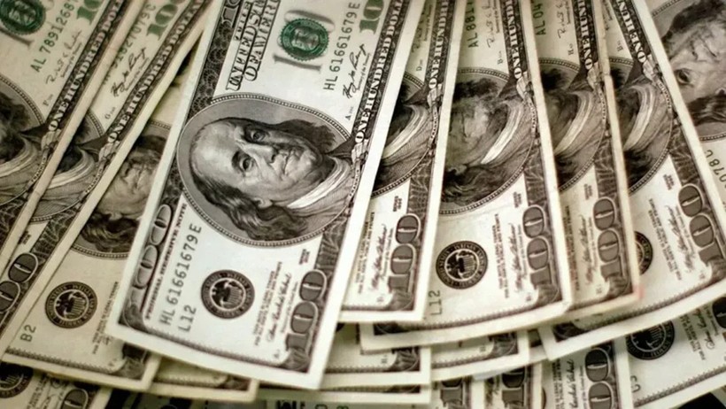 Dolar/TL’de hız kesmedi: Fed ve belirsizlik piyasaları hareketlendirdi
