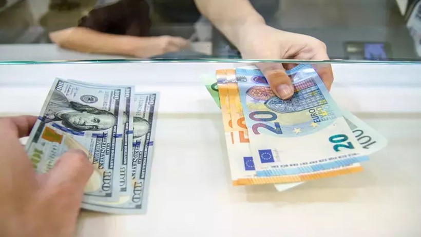 Dolar, Euro, Sterlin uçuşta mı? Dövizde gözler bu seviyelerde