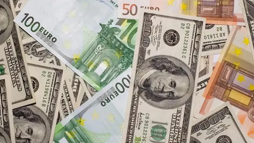Dövizde hareketlilik: Dolar ve Euro TL karşısında yükselişte