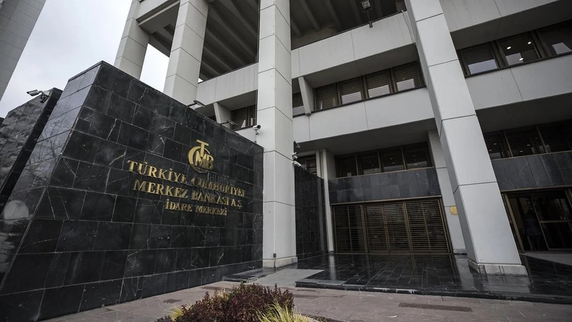 TCMB'den kritik rapor: Kredi frenlendi, TL güç kazandı