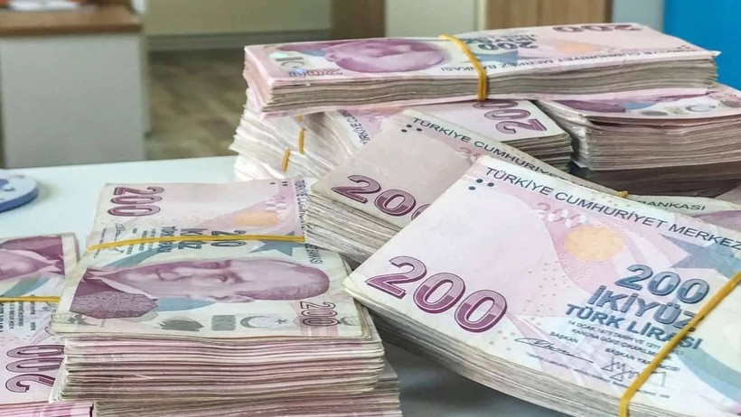 Ekonomide alarm zili: Krediler 4 yılda 5 kat arttı