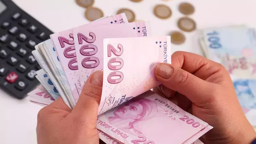Ekonomide alarm zili: Krediler 4 yılda 5 kat arttı