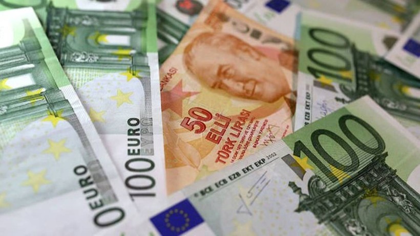 Kur fırtınası devam ediyor: Dolar ve Euro yeni zirvelerde