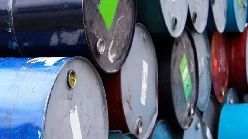 Petrolde tansiyon yükseliyor: Arz patladı, fiyatlar çöktü