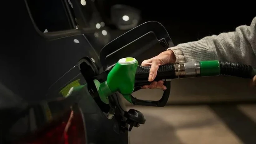 Yakıt krizi kapıda: Benzine yeni zam, motorin de yolda