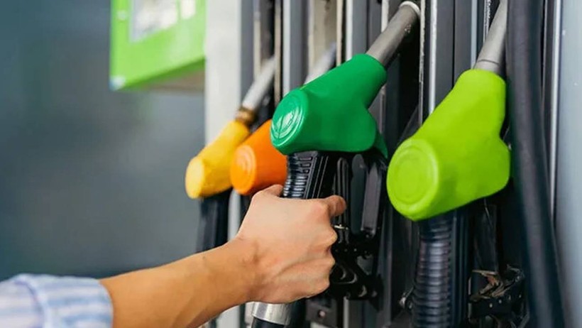 Yakıt krizi kapıda: Benzine yeni zam, motorin de yolda