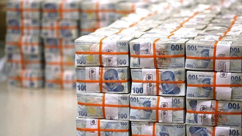 Hazine 823 milyar lira borçlanmaya gidiyor