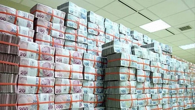 Hazine 823 milyar lira borçlanmaya gidiyor