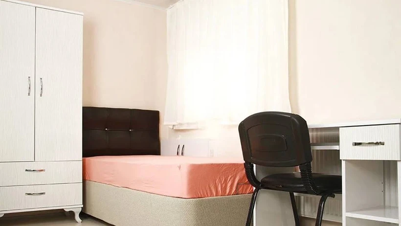 Yurt fiyatları rekor kırdı: Öğrenciler barınma krizinde