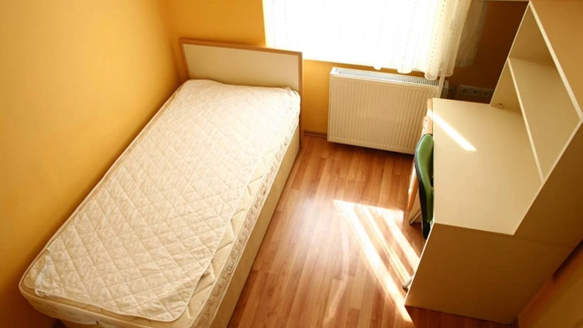 Yurt fiyatları rekor kırdı: Öğrenciler barınma krizinde