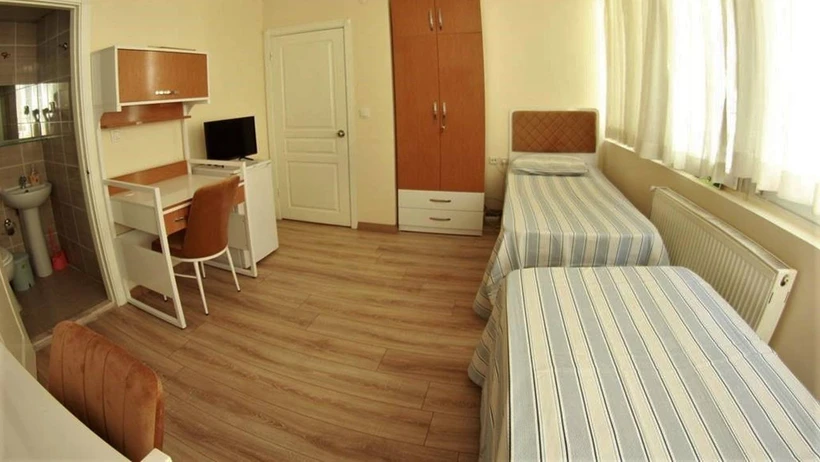 Yurt fiyatları rekor kırdı: Öğrenciler barınma krizinde