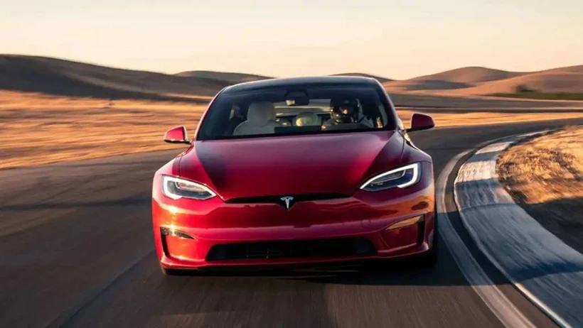 Tesla zirvede, elektrikli araç rekoru kırdı
