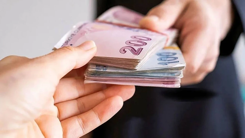 Yaşlı ve engellilere müjde: 7,1 milyarlık aylık hesaplara yatıyor