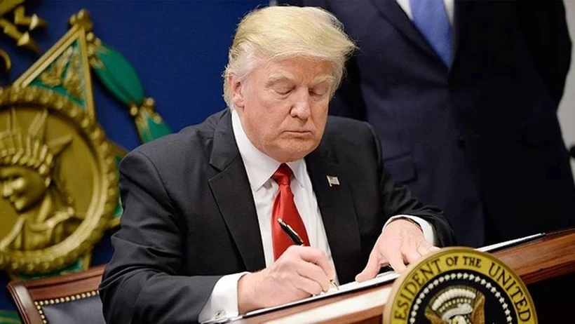 Trump, Pentagon’u savaş bakanlığı yapmaya hazırlanıyor