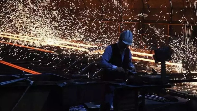 Sanayide çarklar yeniden hızlandı