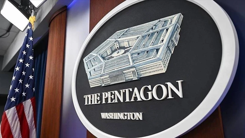 Hükümet kapandı, Pentagon maaşı bağışla ödeyecek
