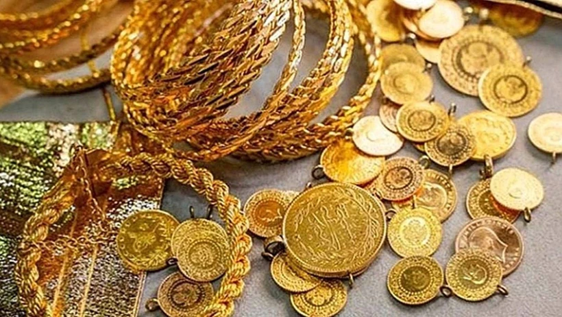 Altında yeni zirve! Gram ve çeyrek altın fiyatları el yakıyor