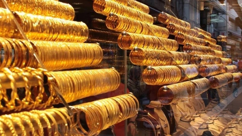 Spot Altın zirvede, piyasalar ABD ekonomik verilerini bekliyor