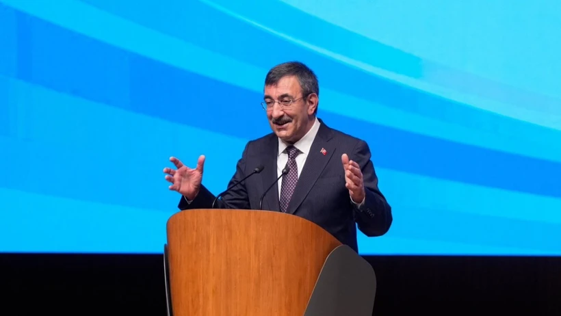 Cari a&ccedil;ık azalıyor, T&uuml;rkiye ekonomisi g&uuml;&ccedil;leniyor