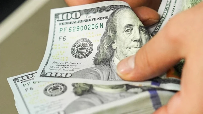 G&ouml;zler d&ouml;viz kurlarında: 14 Ocak&rsquo;ta Dolar ve Euro ne kadar?