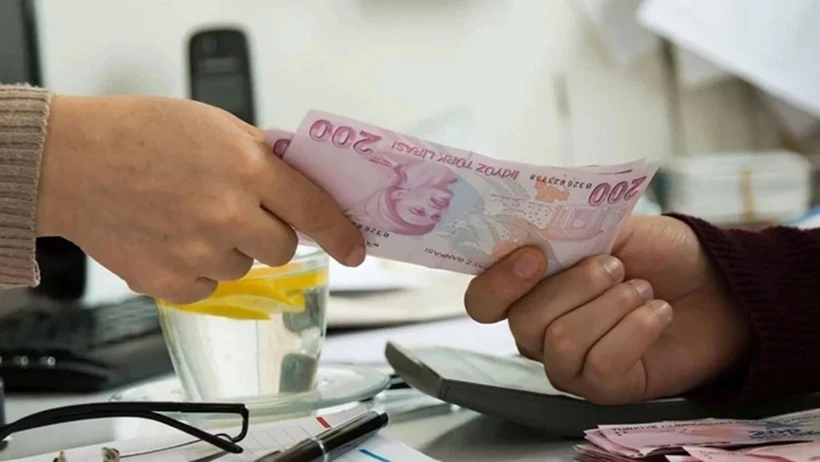 5 bin TL masada: G&ouml;zler ekonomi y&ouml;netiminde