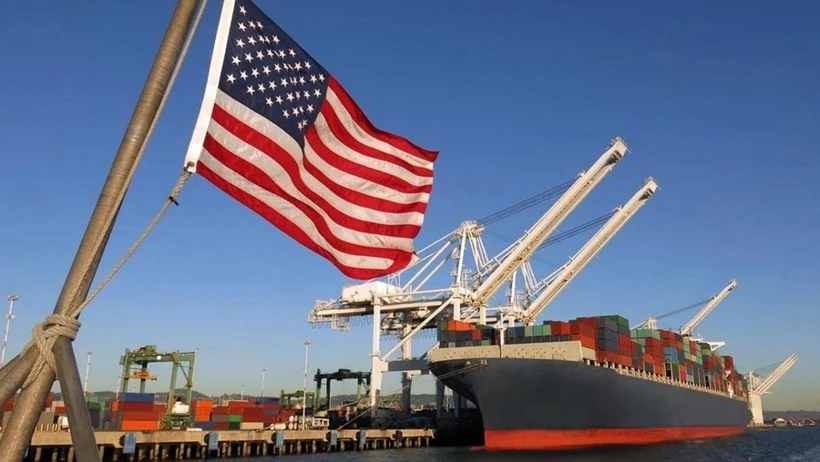 Trump&rsquo;ın K&uuml;resel vergi hamlesi: T&uuml;m &uuml;r&uuml;nler ek g&uuml;mr&uuml;kle karşı karşıya