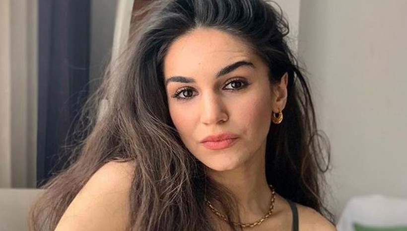 Uzak Şehir'in Nare'si Sahra Şaş pozlarıyla sosyal medyayı salladı!