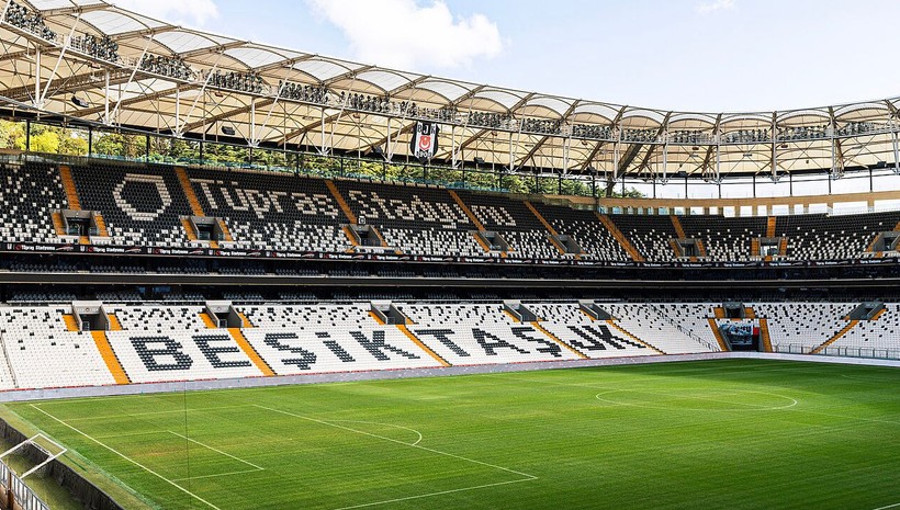 Beşiktaş'a 1.5 milyon Euro'luk şok!