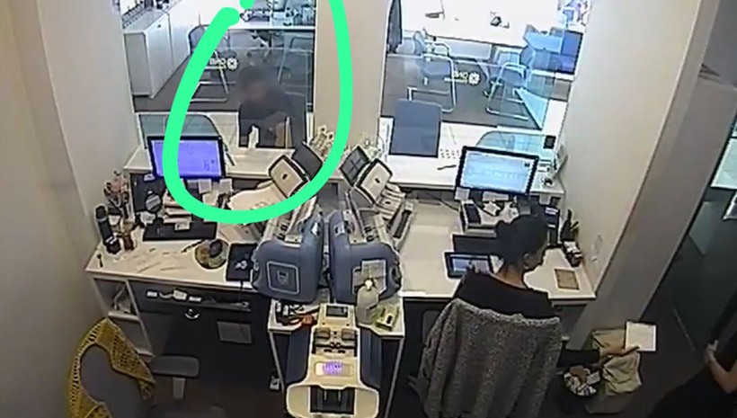 Banka müşterilerini dolandıran çete yakalandı!