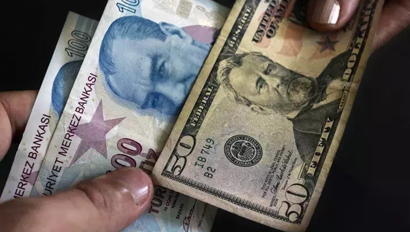 Dövizde şok başlangıç: Dolar ve Euro zirveye tırmandı