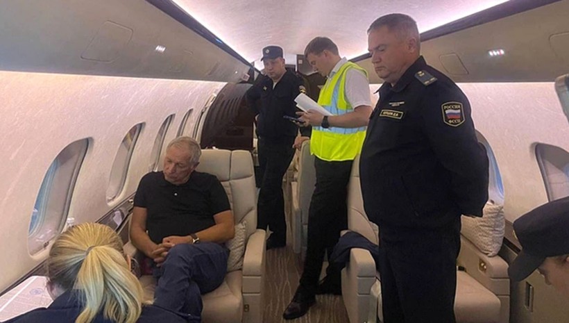 Rus milyarder Türkiye'ye kaçarken yakalandı