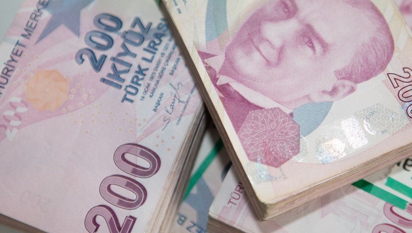 Kredi darboğazı Türkiye ekonomisini sarsıyor: 2025’te tarihi düşüş