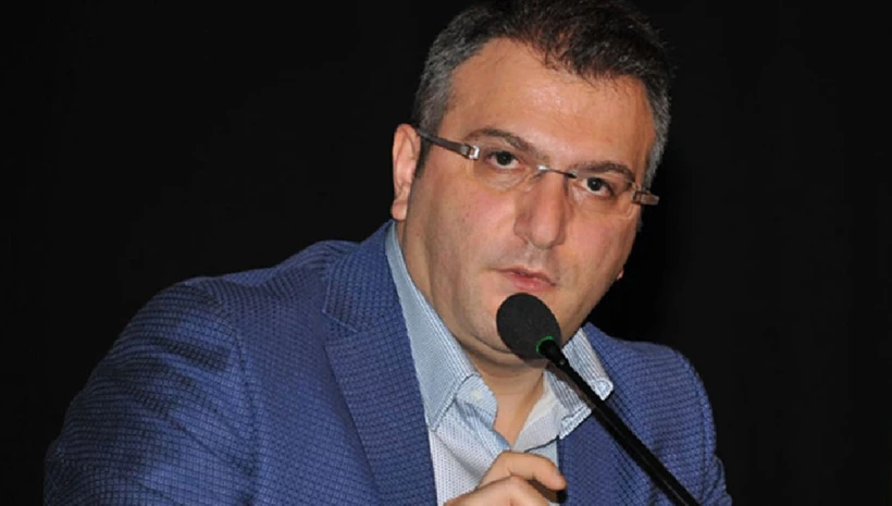 Cem Küçük'ün acı günü!