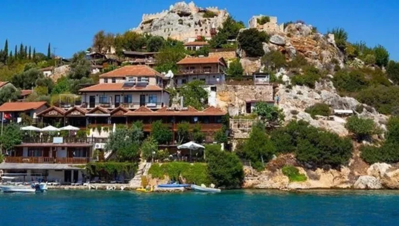 Rahmi Koç'tan kiralık taş ev! Dudak uçuklatan rakam