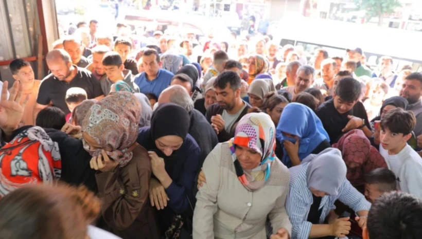 Kahramanmaraş'ta 50 TL izdihamı!