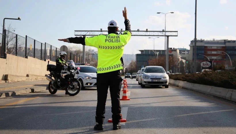 Hız yapan yanacak: Trafik cezaları bir günde iki kez zamlanacak