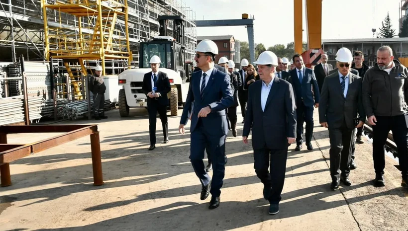 Aziz Yıldırım'ın savaş gemisi suya indi! "Kritik evre tamamlandı"