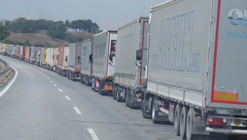 Tırlar için 'sınır kapısı' uyarısı!