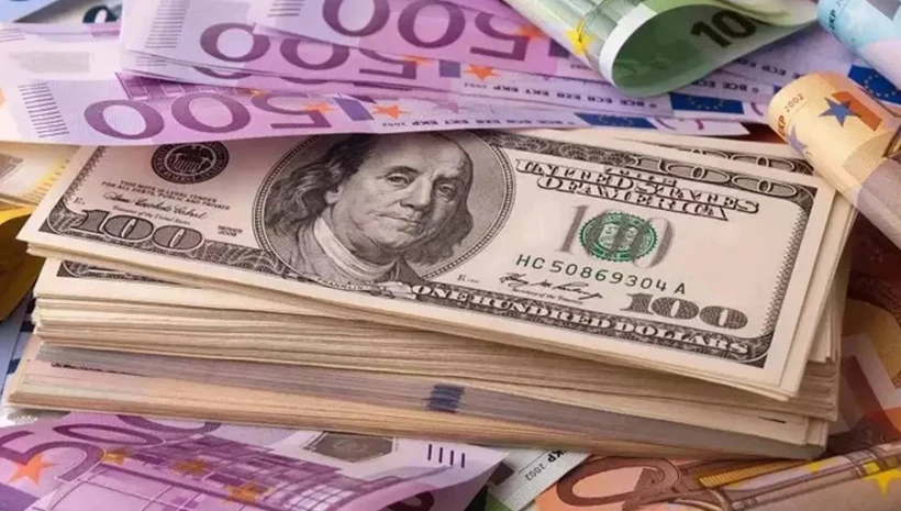 Döviz kurları uçuşta! Dolar ve Euro kaç TL oldu?