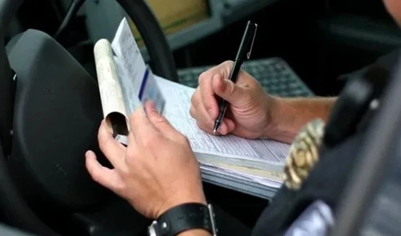 Trafikte ihlale çarpan yandı: Yeni cezalar dudak uçuklatıyor