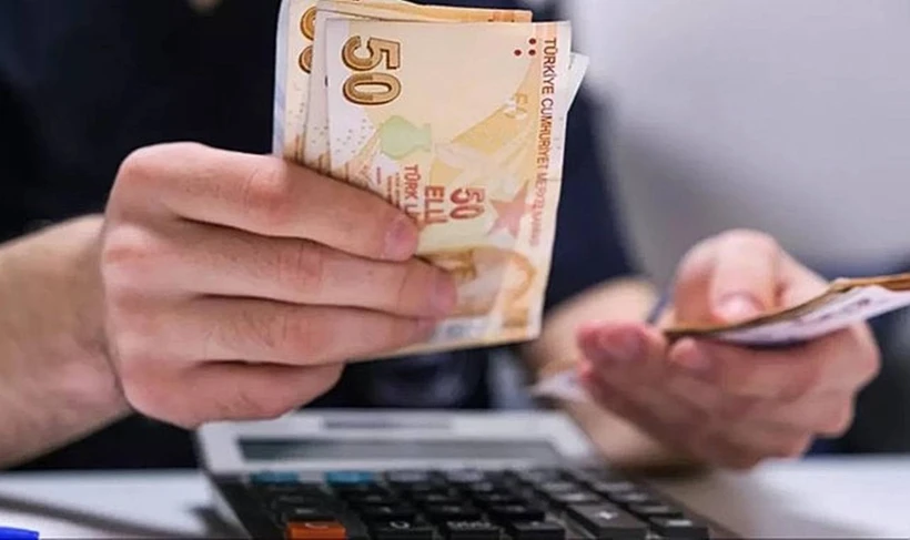 Yüzde 88 zam talebiyle memur ve emekliler gözü hükümette