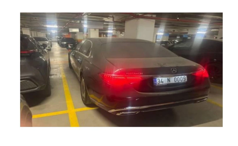 Nihat &Ouml;z&ccedil;elik&rsquo;in Maybach&rsquo;ı satışa &ccedil;ıktı! &Ouml;zel plakalı, ultra l&uuml;ks efsanesi&hellip; - Resim : 3