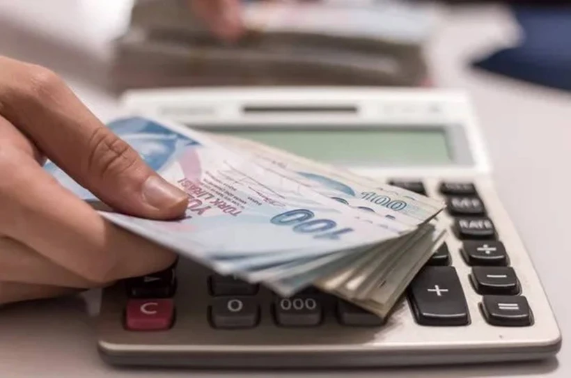 Yüzde 88 zam talebiyle memur ve emekliler gözü hükümette