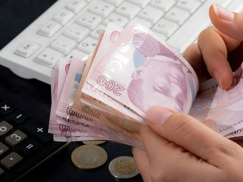 Milyonların g&ouml;z&uuml; bu kararda: Asgari &uuml;crette kritik toplantılar