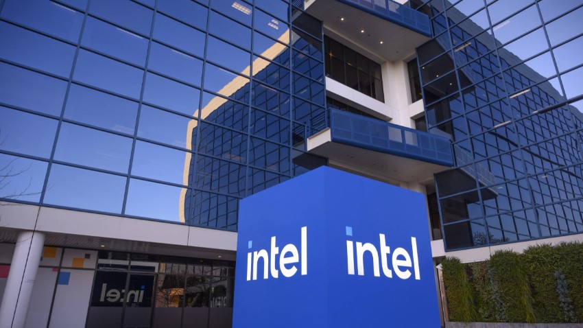 ABD, Intel’e ortak oldu: Stratejik yatırım