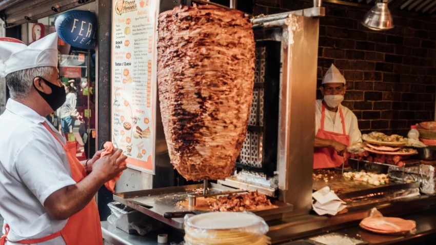 Ünlü döner zinciri satışa çıkarıldı! İşte istenen şart